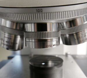 LOM ljusoptisk mikroskopi